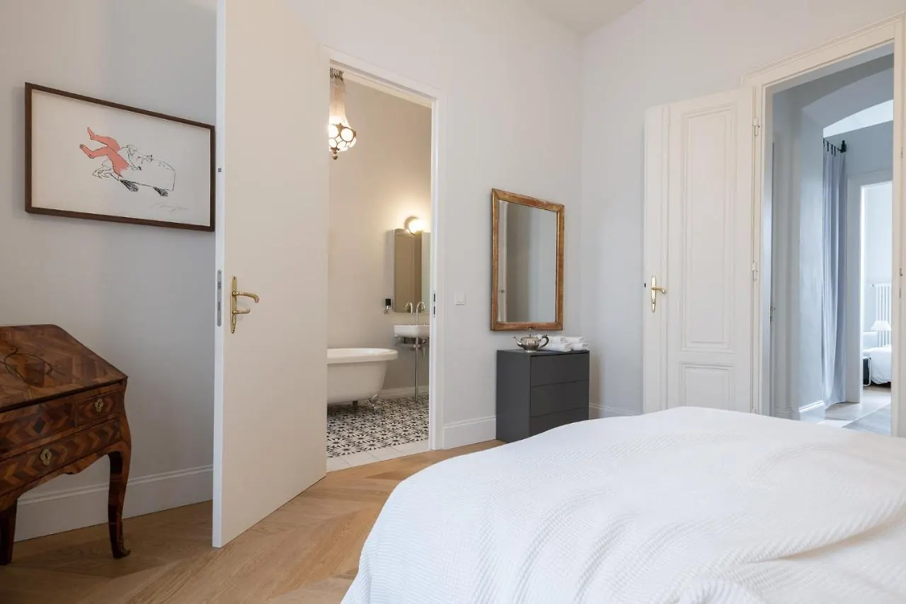 2-Bedroom Apartment With Private Library Vienna 0*,