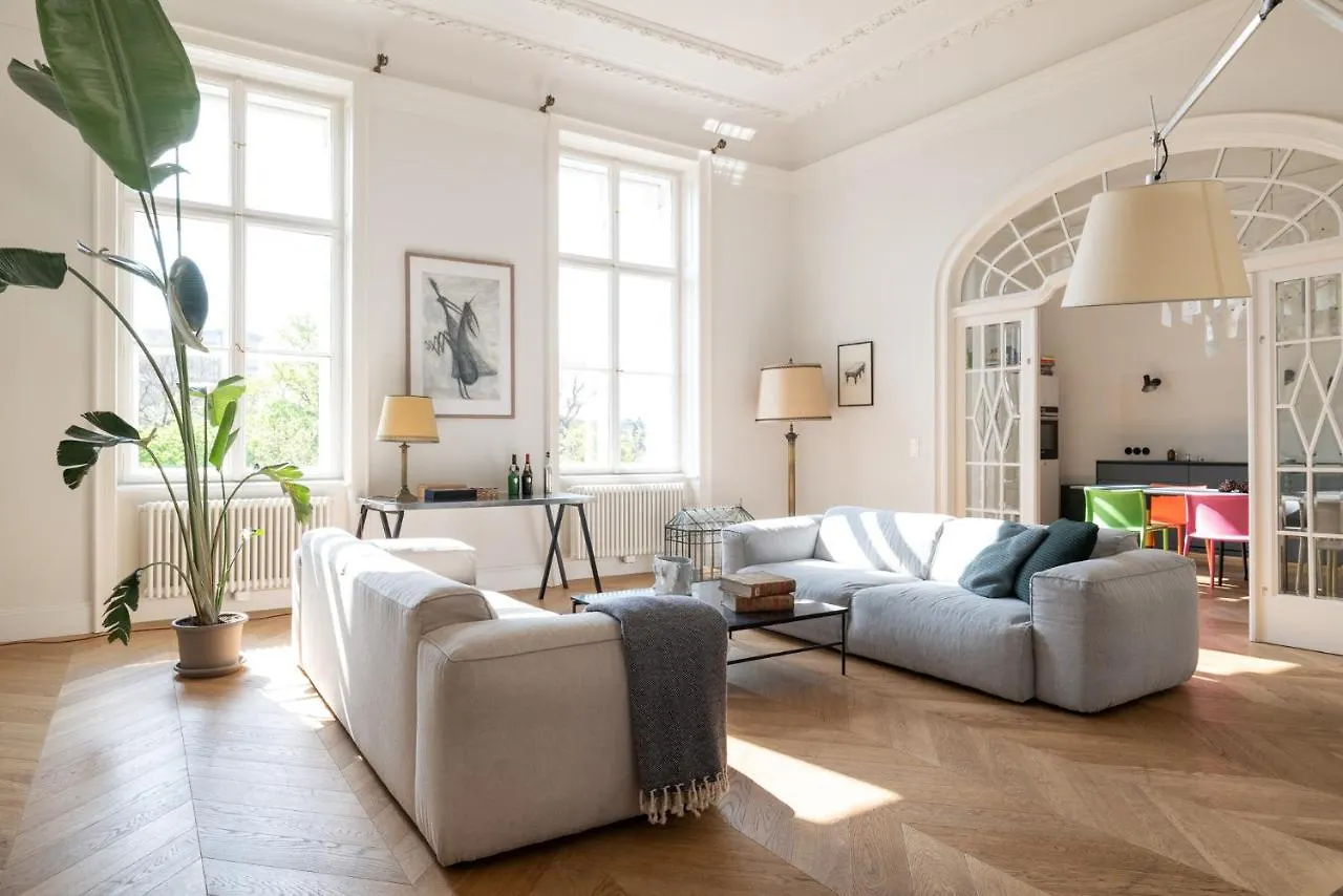 2-Bedroom Apartment With Private Library Vienna 0*,  Austria