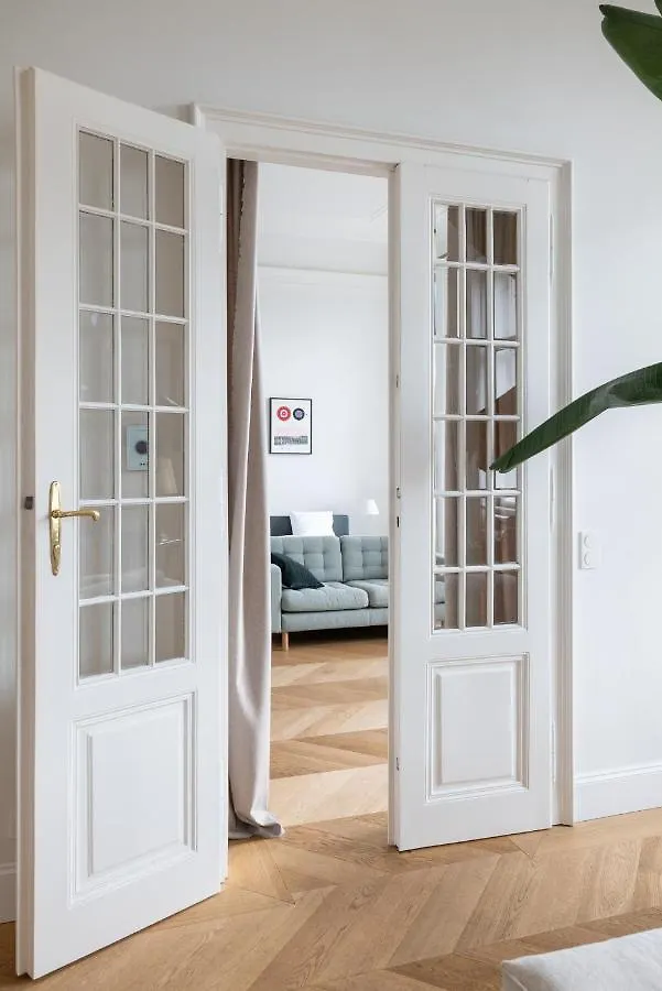 2-Bedroom Apartment With Private Library Vienna 0*,