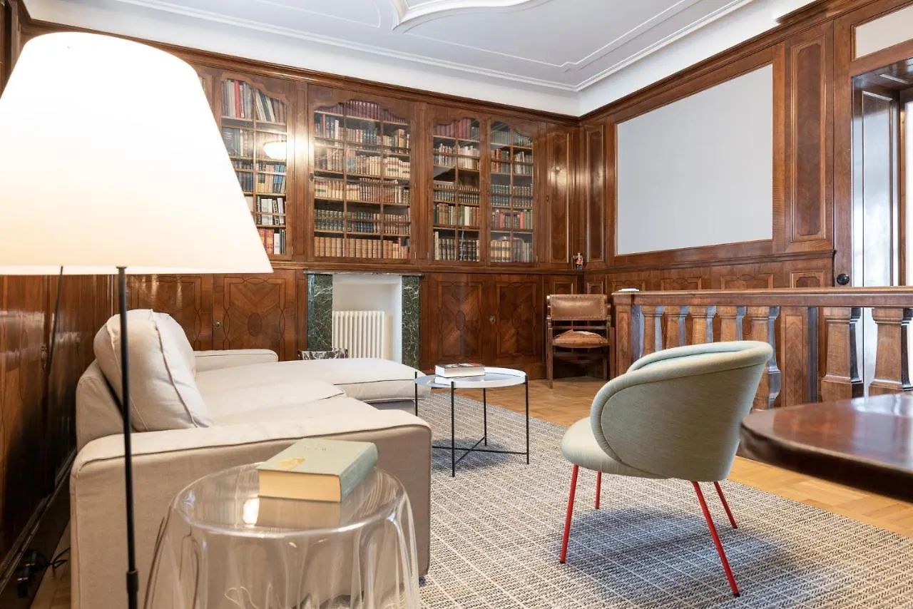 2-Bedroom Apartment With Private Library Vienna